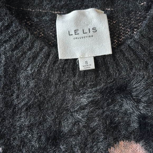 Excellent condition lightning in a bottle black sweater size Small - Picture 5 of 7